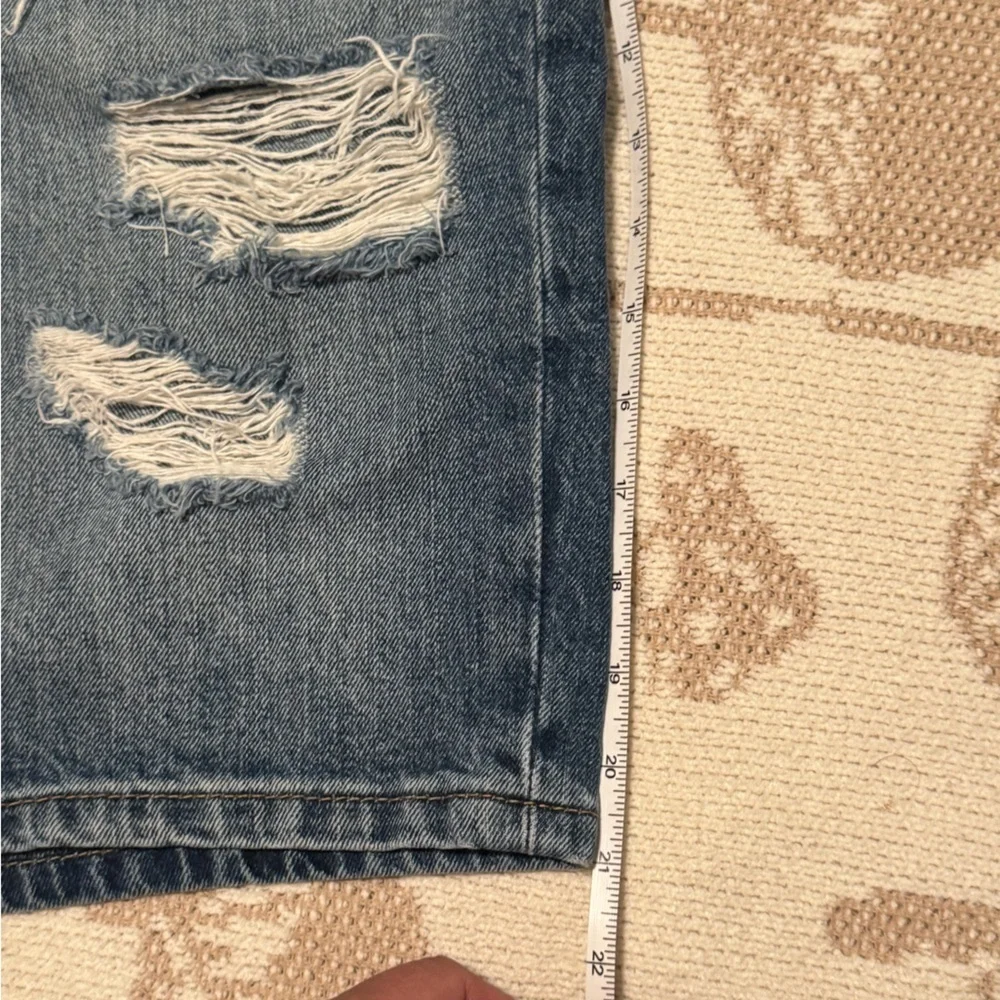 Levi's Distressed Denim Men Shorts